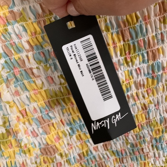 Nasty gal Shirred Ruffle Floral Mini Skirt. Sz 4 - Picture 5 of 10